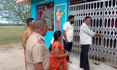 விராலிமலை அருகே 2 ஆண்டுகளுக்கு பிறகு முத்துமாரியம்மன் கோவில் திறப்பு