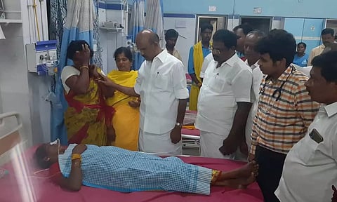 தி.மு.க. மேற்கு மாவட்ட செயலாளர் பழனியப்பன் நேரில் சந்தித்து அவர்களது குடும்பத்தினருக்கு ஆறுதல் கூறினர்.