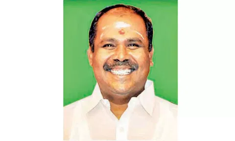 சாலை வரி உயர்வை அரசு கைவிட வேண்டும்: ஆர்.பி.உதயகுமார்
