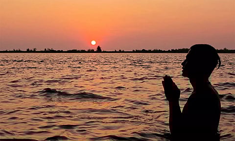 ஞாயிறு அன்று சூரிய பகவானுக்கு இந்த பரிகாரம் செய்தால் தலைவிதி மாறும்...