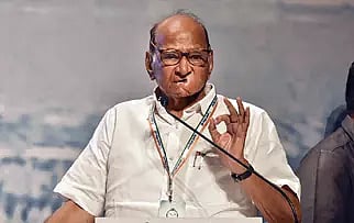 "இது ஒன்றும் எனக்கு புதிதல்ல.."- அஜித் பவார் பதவியேற்ற பிறகு சரத் பவார் பேட்டி