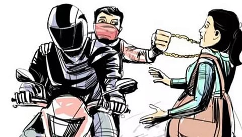 நடை பயிற்சி சென்ற பெண்ணிடம் 7 பவுன் தாலிச்செயின் பறிப்பு