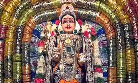 ஆடிப்பூரம் வழிபாட்டு முறை