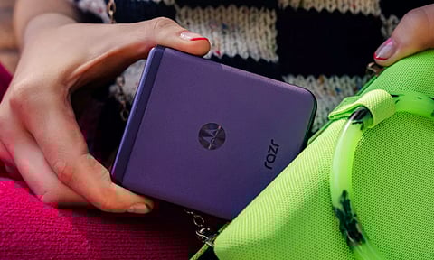 ரூ. 59 ஆயிரம் பட்ஜெட்டில் மோட்டோ ரேசர் 40 சீரிஸ் இந்தியாவில் அறிமுகம்