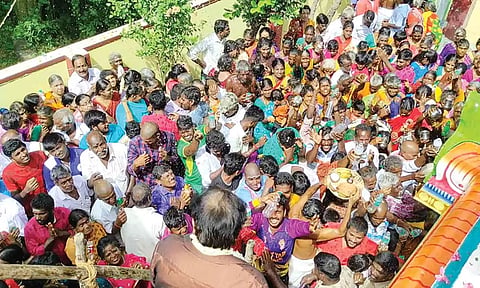 ரேணுகா பரமேஸ்வரி அம்மன் கோவில் கும்பாபிஷேகம்