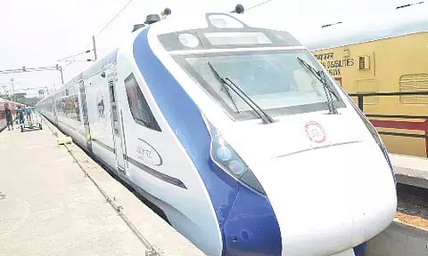 ரெயில்களில் ஏசி சேர் கார் கட்டணம் 25 சதவீதம் குறைப்பு - ரெயில்வே வாரியம் அறிவிப்பு