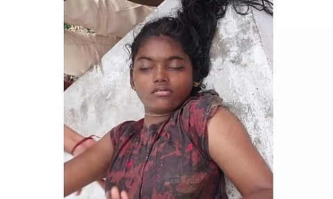 பலியான கனிமொழி.