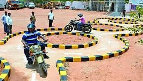 பரமத்திவேலூரில் புதிய ஆர்.டி.ஓ அலுவலகத்திற்கு இடம் ஒதுக்க கோரிக்கை