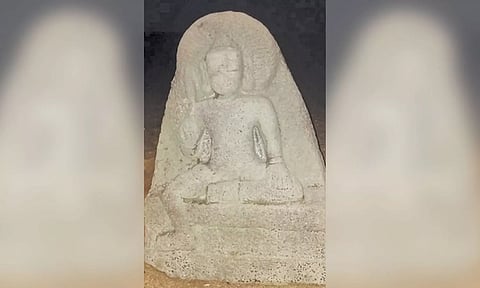 கண்டெடுக்கப்பட்ட புத்தர் சிலை.