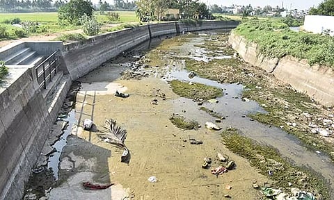 காளிங்கராயன் பாசனத்திற்கு தண்ணீர் திறப்பு நிறுத்தம்