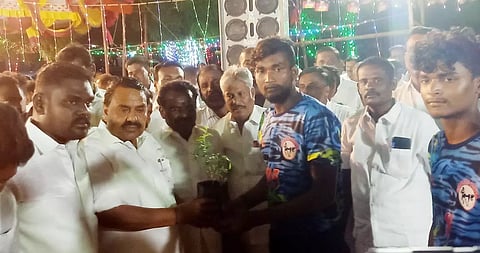 கபடி போட்டியை அமைச்சர் ராஜகண்ணப்பன் தொடங்கி வைத்தார்.