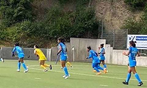 மகளிர் ஹாக்கி: சீனாவுக்கு எதிராக இந்திய அணி தோல்வி