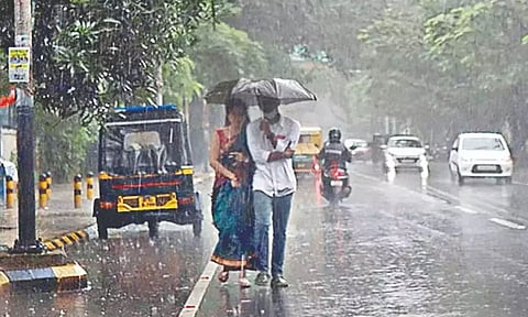 கேரளாவில் 5 நாட்கள் கனமழைக்கு வாய்ப்பு- 4 மாவட்டங்களுக்கு மஞ்சள் எச்சரிக்கை