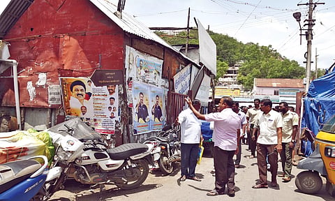 ஆக்கிரமிப்புகள் அகற்றம்.