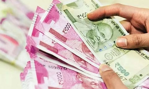 புதுவை வாலிபரிடம் ரூ.7 லட்சம் மோசடி- சென்னை புரோக்கர்கள் 3 பேர் கைது