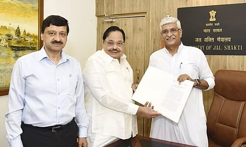 காவிரியில் தண்ணீர் திறந்து விட நடவடிக்கை- மத்திய மந்திரியிடம் அமைச்சர் துரைமுருகன் நேரில் வலியுறுத்தல்