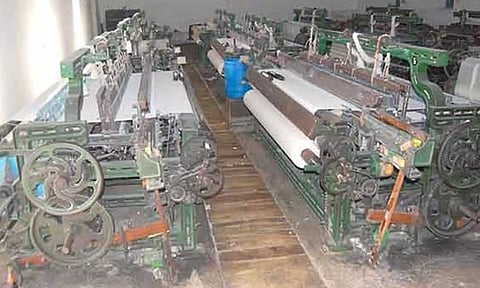 வடமாநிலங்களில் ரயான் துணி விற்பனை இல்லாததால் ஈரோட்டில் 40 சதவீத விசைத்தறிகளின் உற்பத்தி நிறுத்தம்