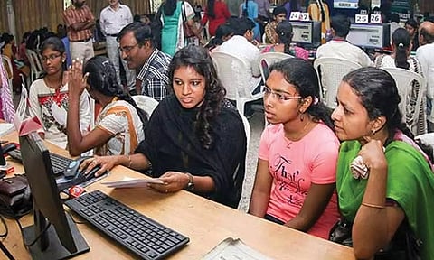 என்ஜினீயரிங் சிறப்பு பிரிவு மாணவர்களுக்கு கலந்தாய்வு தொடங்கியது