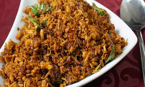 15 நிமிடத்தில் செய்யலாம் சிக்கன் பொடிமாஸ்...