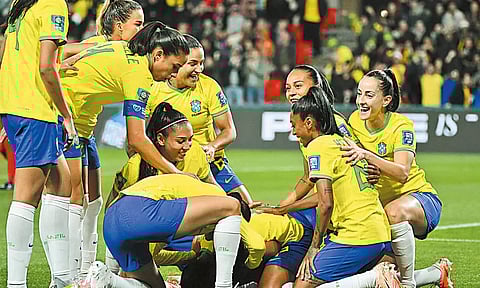 பெண்கள் உலகக் கோப்பை கால்பந்து: கோல் மழை பொழிந்த ஜெர்மனி, பிரேசில்