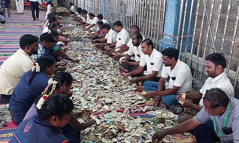 திருத்தணி முருகன் கோவிலில் ரூ.1.20 கோடி உண்டியல் வசூல்