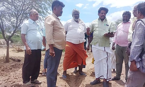 களஆய்வு மேற்கொண்டு பொதுமக்களிடம் குறைகள் கேட்கப்பட்டது.