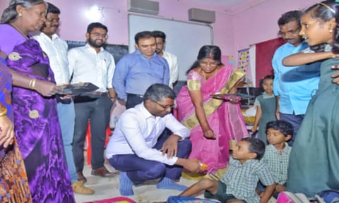 மலைவாழ் பழங்குடியின மக்களுக்கு தேவையான அனைத்து வசதிகளும் விரைந்து நிறைவேற்றப்படும்