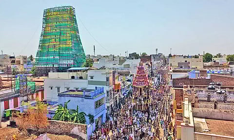 தேரோட்டம் நடந்த போது எடுத்த படம்.