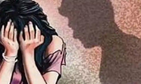கூட்டு பாலியல் வன்கொடுமை.. கொடூரமான தாக்குதல்: உயிருக்கு போராடும் 11 வயது சிறுமி