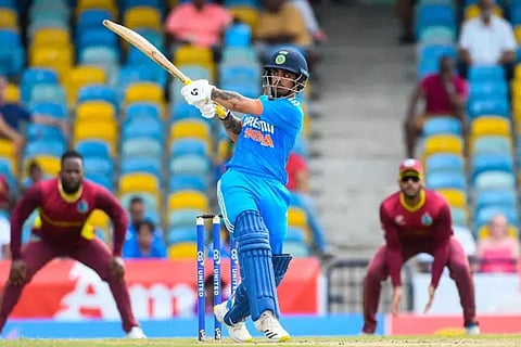 2வது ஒருநாள் கிரிக்கெட் போட்டி- வெஸ்ட் இண்டீஸ் அணிக்கு 182 ரன்கள் இலக்கு நிர்ணயித்தது இந்தியா