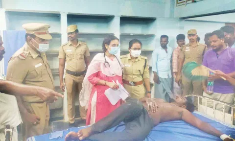 காயம் அடைந்தவர்களை சந்தித்து எஸ்.பி. நிஷா ஆறுதல் கூறினார்.