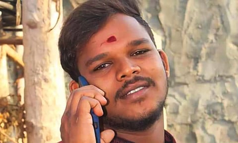 வத்தலக்குண்டுவில் இன்று போலீஸ் நிலைய மாடியில் இருந்து குதித்த வாலிபர் படுகாயம்