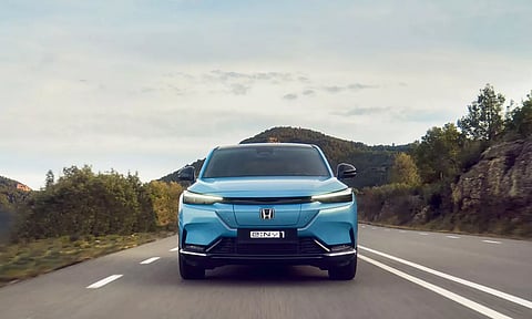 11 நிமிட சார்ஜில் 100 கிமீ ரேன்ஜ்.. வேற லெவல் எலெக்ட்ரிக் கார் அறிமுகம் செய்த ஹோன்டா