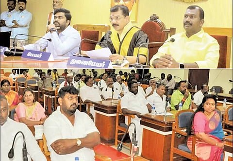 கூட்டத்தில் மேயர் சரவணன் பேசிய போது எடுத்தபடம். அருகில் துணைமேயர் கே.ஆர்.ராஜூ, மாநகராட்சி கமிஷனர் சிவ கிருஷ்ணமூர்த்தி ஆகியோர் உள்ளனர்.