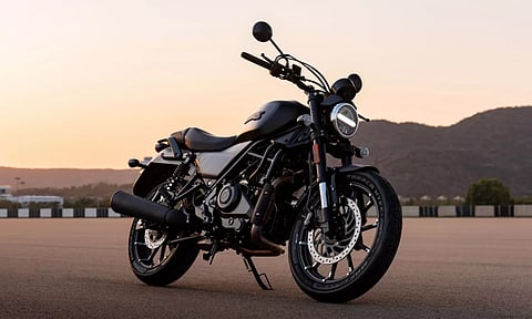 திடீர் அறிவிப்பு மூலம் ரசிகர்களுக்கு ஷாக் கொடுத்த ஹார்லி..!