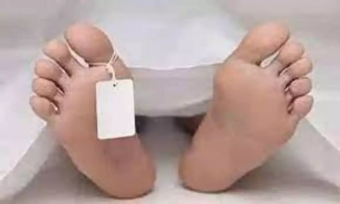 காளிங்கராயன் வாய்க்காலில் மிதந்து வந்த ஆணின் உடல்