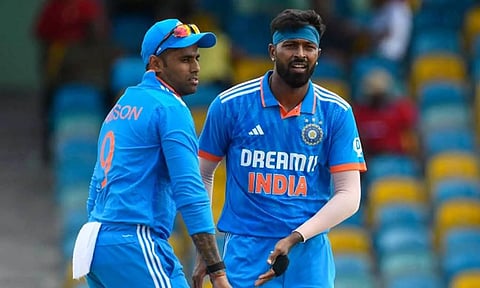 தொடர்ந்து 2 போட்டிகளில் தோல்வி- கேப்டன்ஷிப்பில் மோசமான சாதனை படைத்த பாண்ட்யா