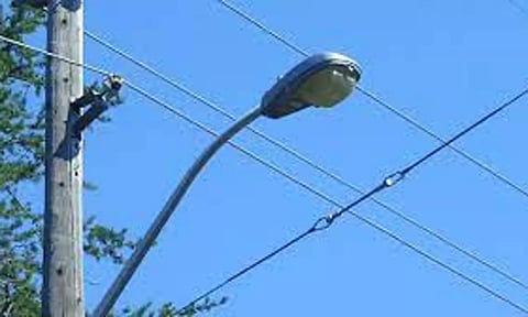 செங்குன்றம் முதல்-ஜனப்பன் சத்திரம் வரை கொல்கத்தா நெடுஞ்சாலையில் தெருவிளக்கு இல்லாததால் தொடரும் விபத்து