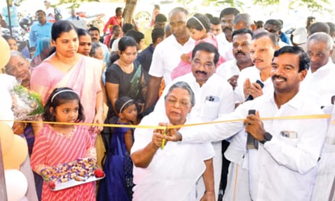 நாகர்.அப்டா மார்க்கெட் அருகே இரட்டைப்பனை பேக்கரி திறப்பு
