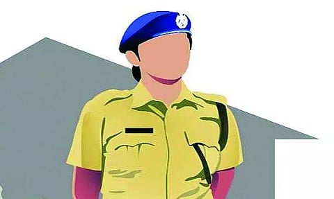 திருக்கோகர்ணம் பெண் சப்-இன்ஸ்பெக்டர் அதிரடி மாற்றம்