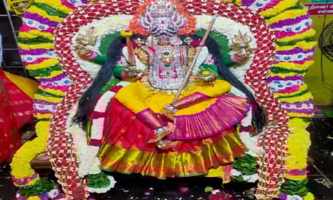 மேல்மலையனூர் அங்காளம்மன் வழிபாடு