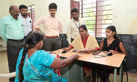 மகளிர் உரிமைத்தொகை பெற விண்ணப்பிப்பவர்கள் இந்த தேதிகளில் முகாம்களுக்கு செல்ல வேண்டாம்