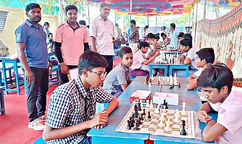 சதுரங்க போட்டி