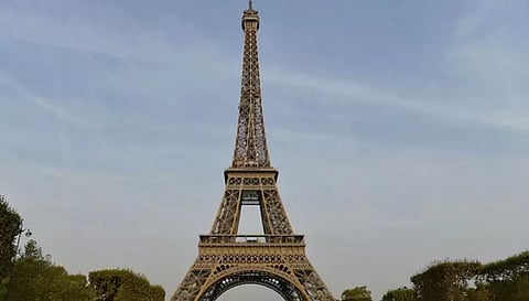 பாரிசில் பரபரப்பு - ஈபிள் டவருக்கு வெடிகுண்டு மிரட்டல்