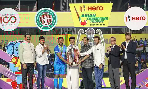 போராடி திரில் வெற்றி பெற்ற இந்திய அணிக்கு வாழ்த்துக்கள் - மந்திரி அனுராக் தாக்கூர் டுவீட்