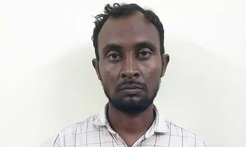 சமூக வலைதளங்களில் ஆபாசமாக பதிவிட்ட நிதி நிறுவன ஊழியர் கைது