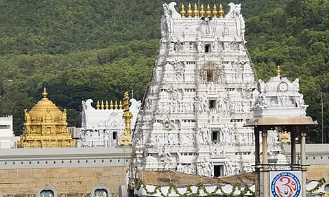சிறுத்தை வந்தா குச்சியால் விரட்டுங்க.. திருப்பதி தேவஸ்தானம் 'வேற லெவல்' உத்தரவு!
