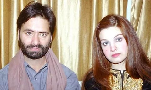 பாகிஸ்தான் இடைக்கால மந்திரி சபையில் பிரிவினைவாத தலைவர் யாசின் மாலிக் மனைவி இடம் பெற்றதால் சர்ச்சை