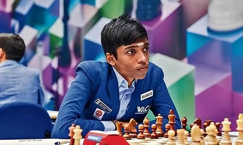 உலகக் கோப்பை செஸ்: டைபிரேக்கர் முதல் சுற்றில் பிரக்ஞானந்தா தோல்வி