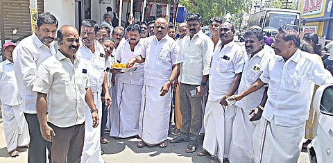 பொதுக்குழு தீர்மானம் தொடர்பான வழக்கு தள்ளுபடி